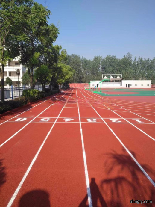塑胶跑道